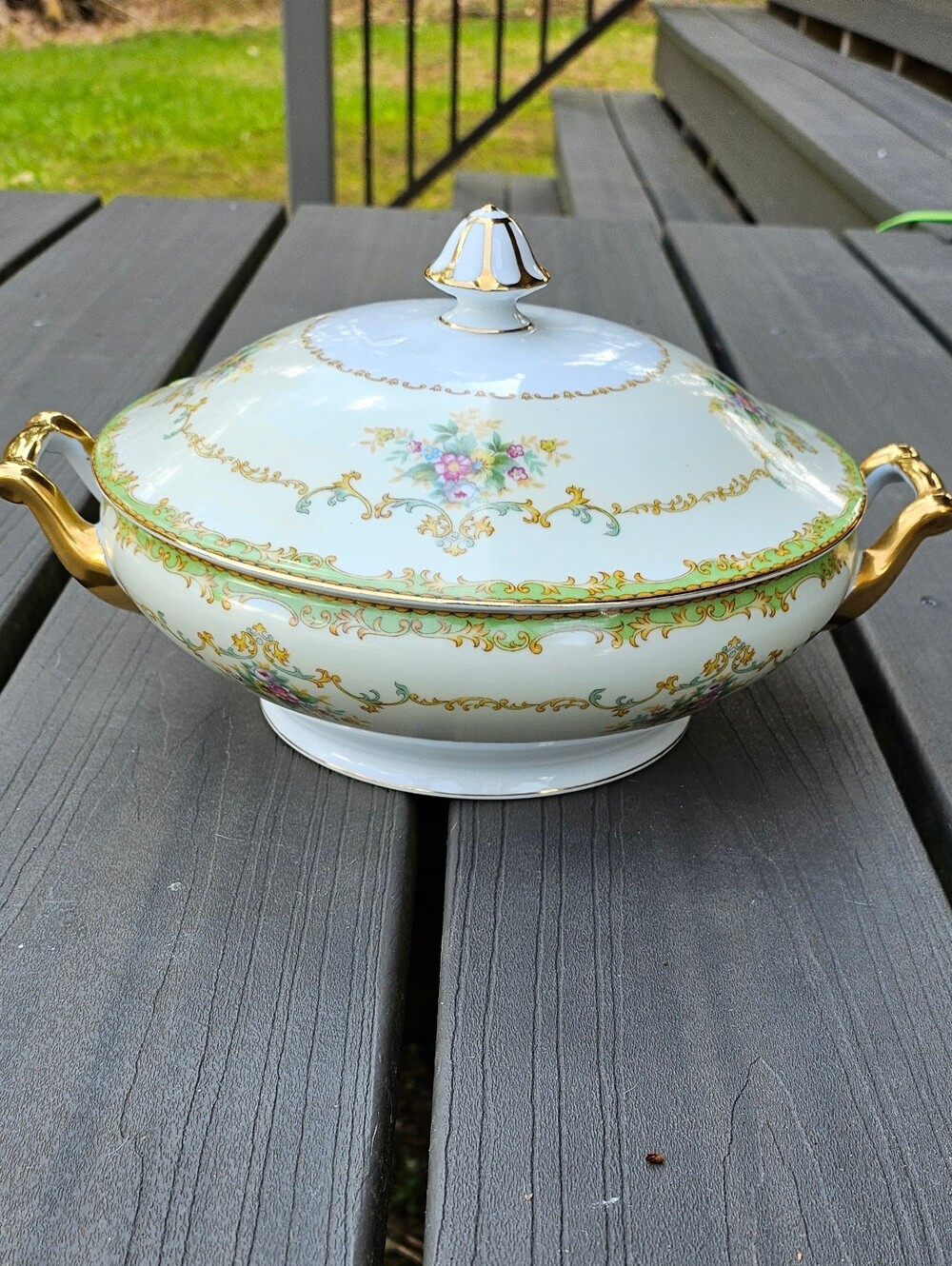 Noritake Antique Noritake porcelain covered vegetable bowl (Lidded Tureen)